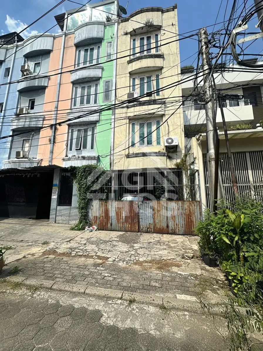 Ruko 3 Lantai di Jl. Keutamaan Tamansari Kota Jakarta Barat