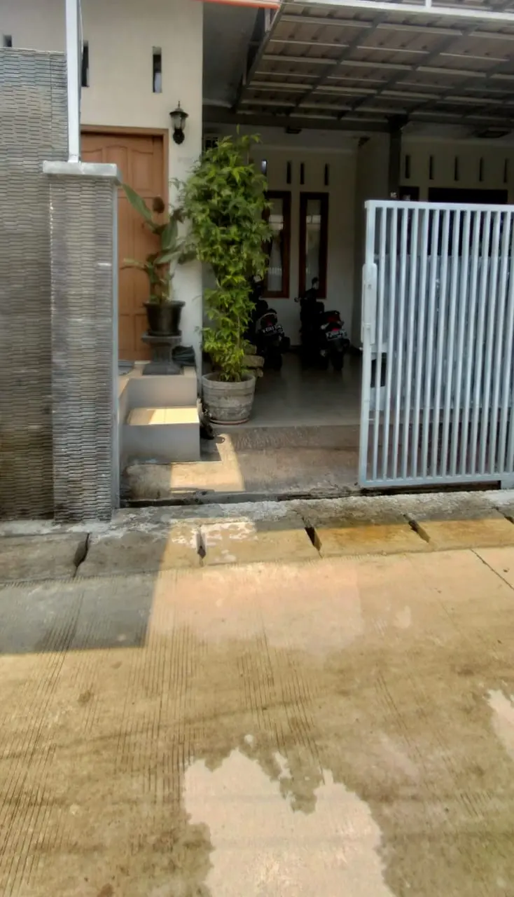 Dijual Rumah Sederhana Siap Huni 2 Lantai Jalan Jaya Cengkareng Barat, Jakarta Barat