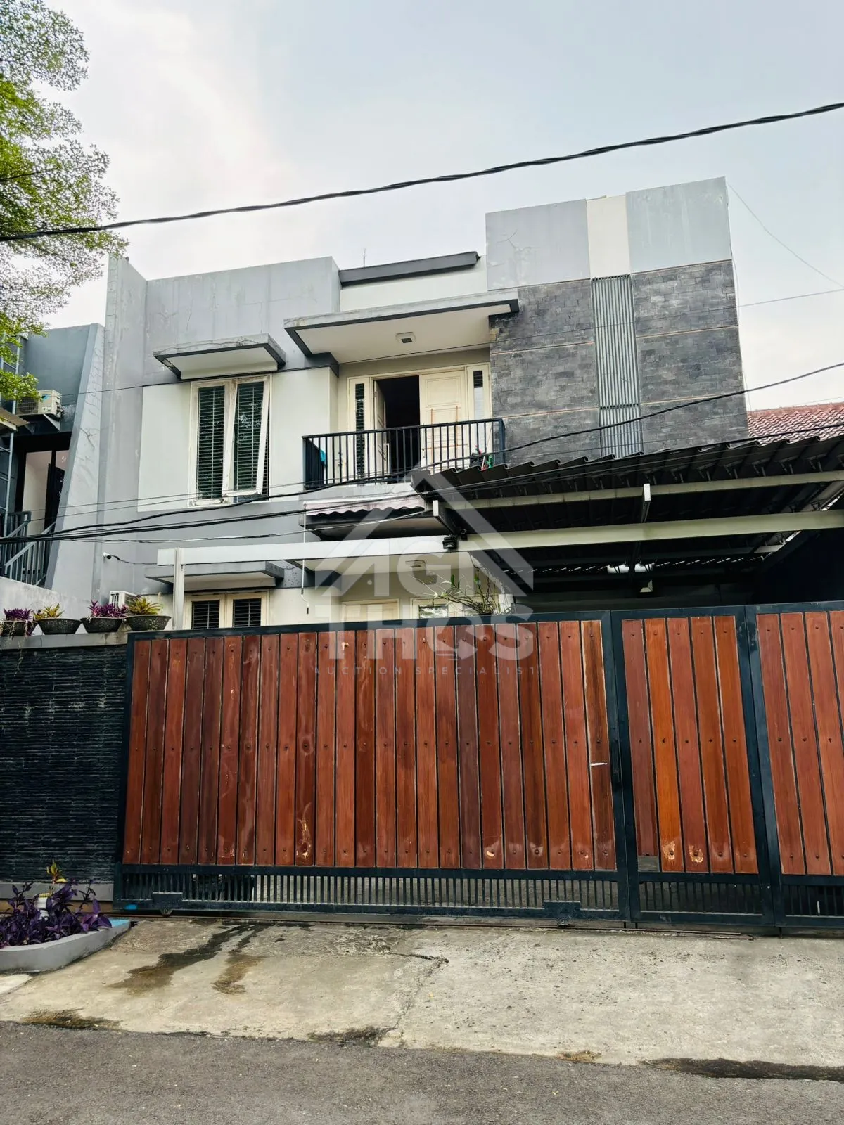 Foto Properti Rumah 2 Lantai di Perumahan Kavling DKI Meruya Utara Kota Jakarta Barat