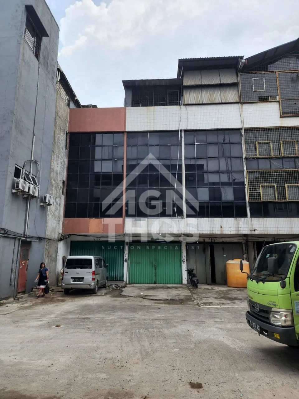 Foto Properti Dijual Ruko Peta Selatan 4 Lantai Semifurnish Kalideres Jakarta Barat