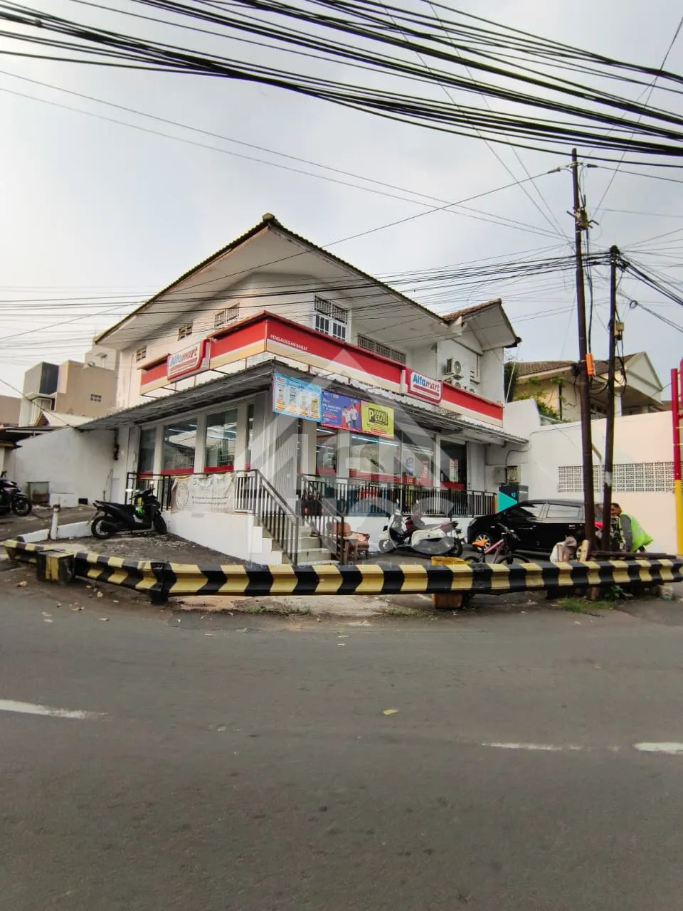 Foto Properti Di Jual Ruko 2 Lantai Siap Pakai di Jl Pengadegan Barat Raya, Perdatam Pancoran Jakarta Selatan