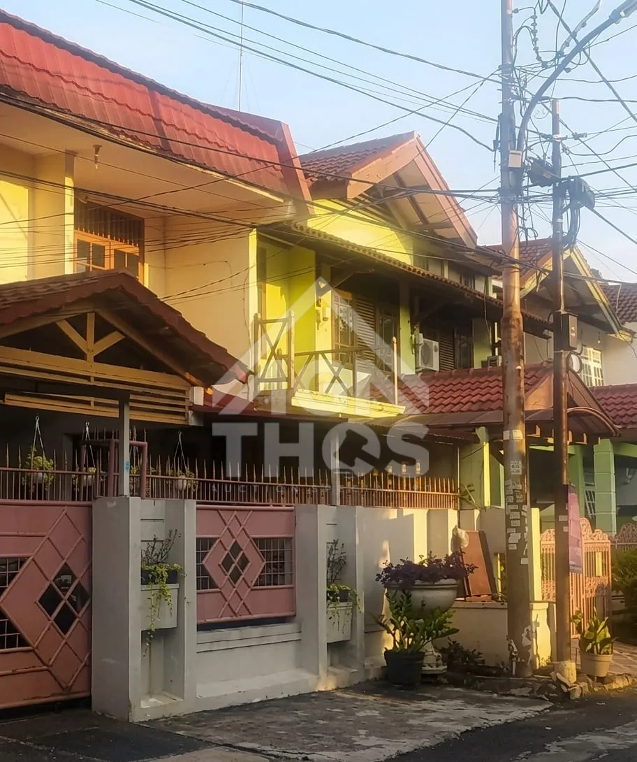 Foto Properti Di Jual Rumah 2 Lantai Tanah Luas di Komp Keuangan Puri Kembangan Jakarta Barat