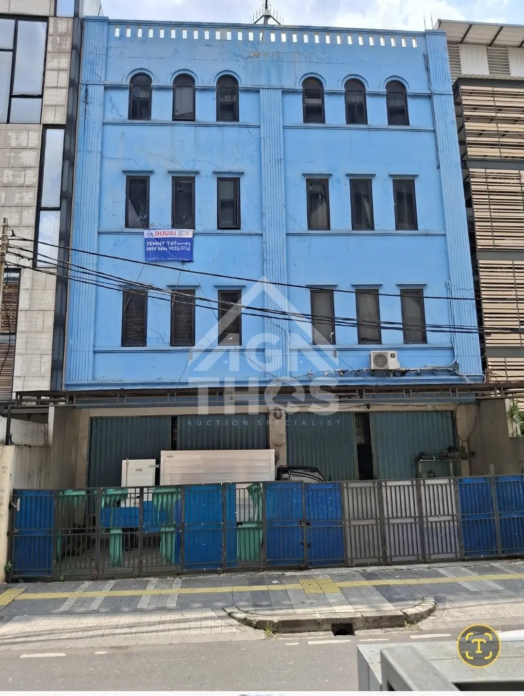 Foto Properti Dijual 2 Ruko Gandeng di Taman Jatibaru