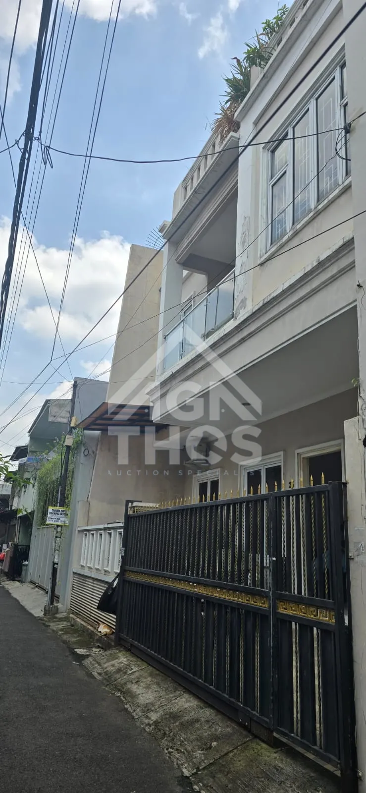 Foto Properti Di Jual Rumah 3 Lantai Siap Huni di Delima Tanjung Duren Jakarta Barat