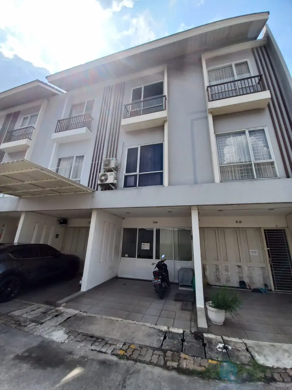 Foto Properti Dijual Rukan Multi Fungsi Siap Pakai Di Cendrawasih Residence Cengkareng