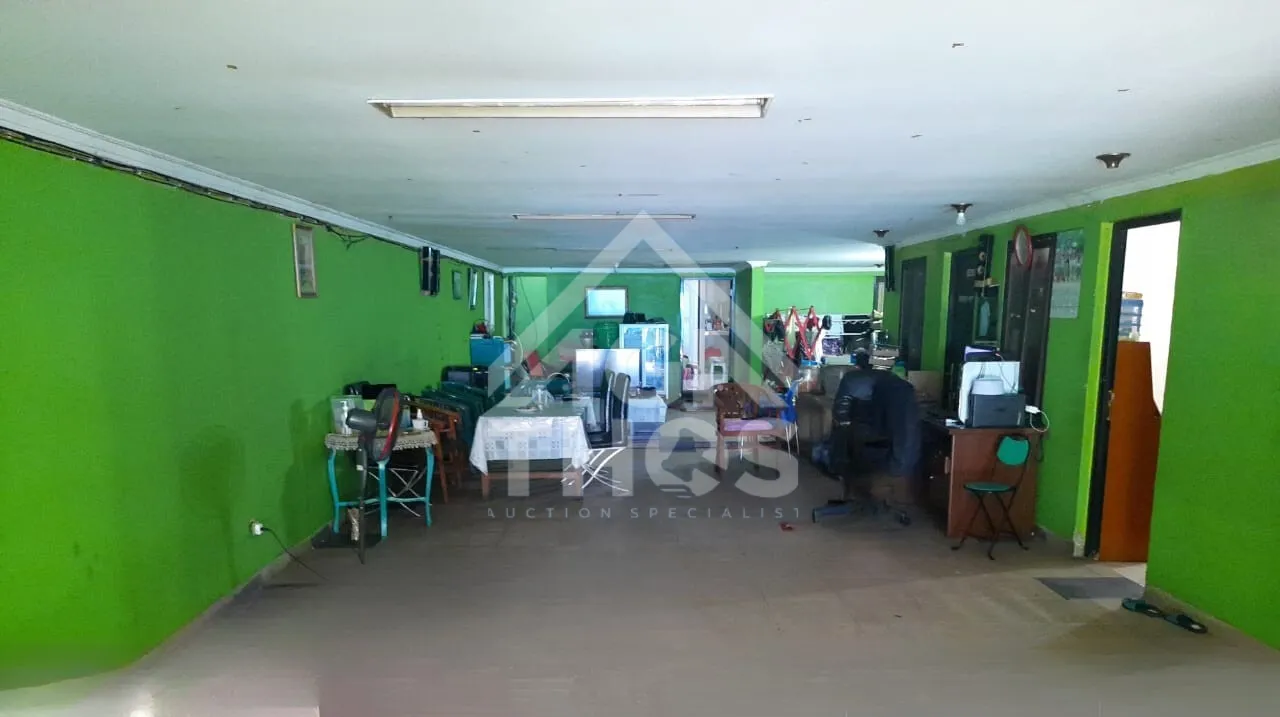 Foto Properti Rumah 3 Lantai di Kelapa Dua Kebon Jeruk Kota Jakarta Barat