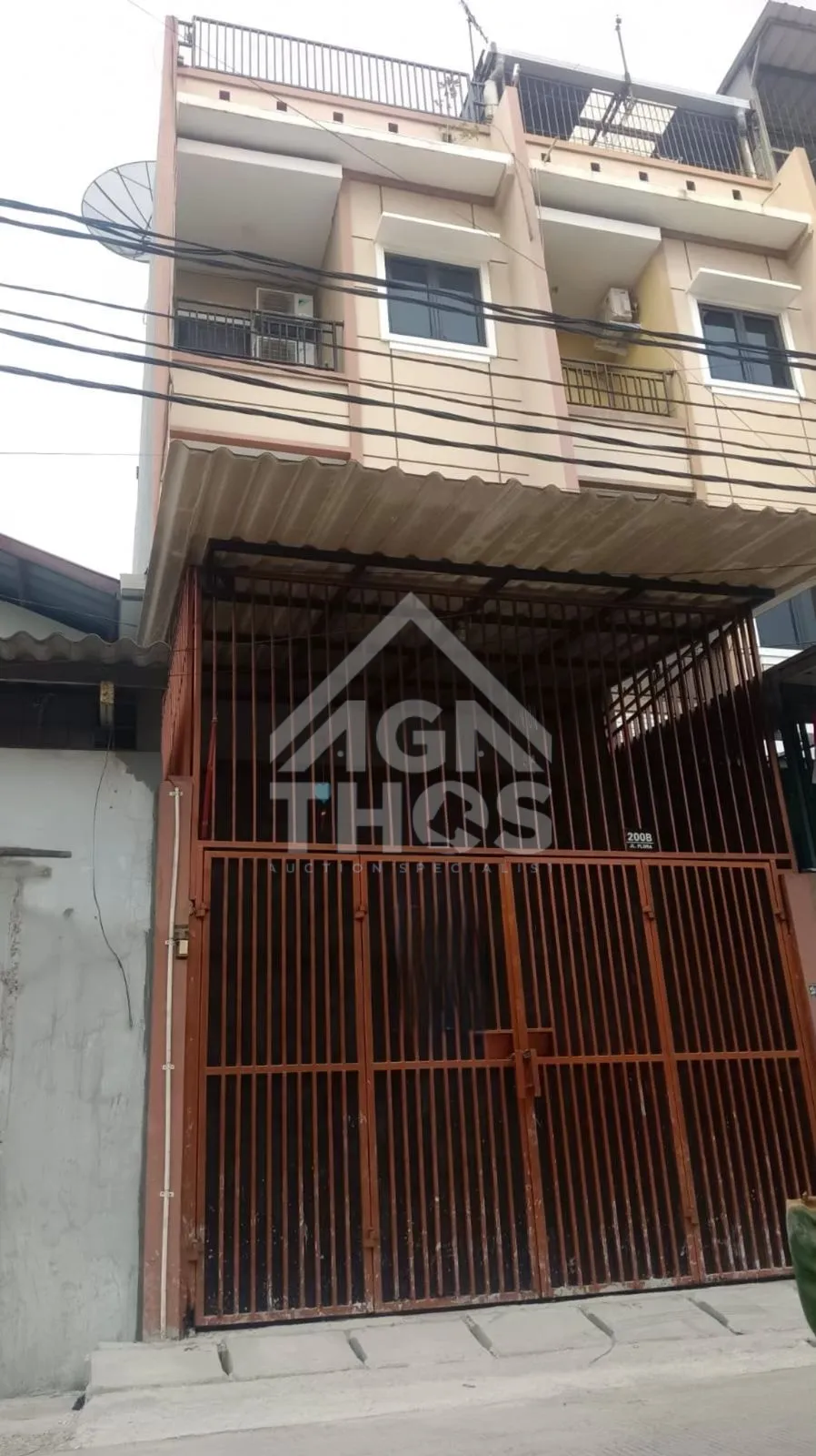 Foto Properti Di Jual Rumah 3,5 Lantai Siap Huni di Wijaya Kusuma, Grogol Jakarta Barat