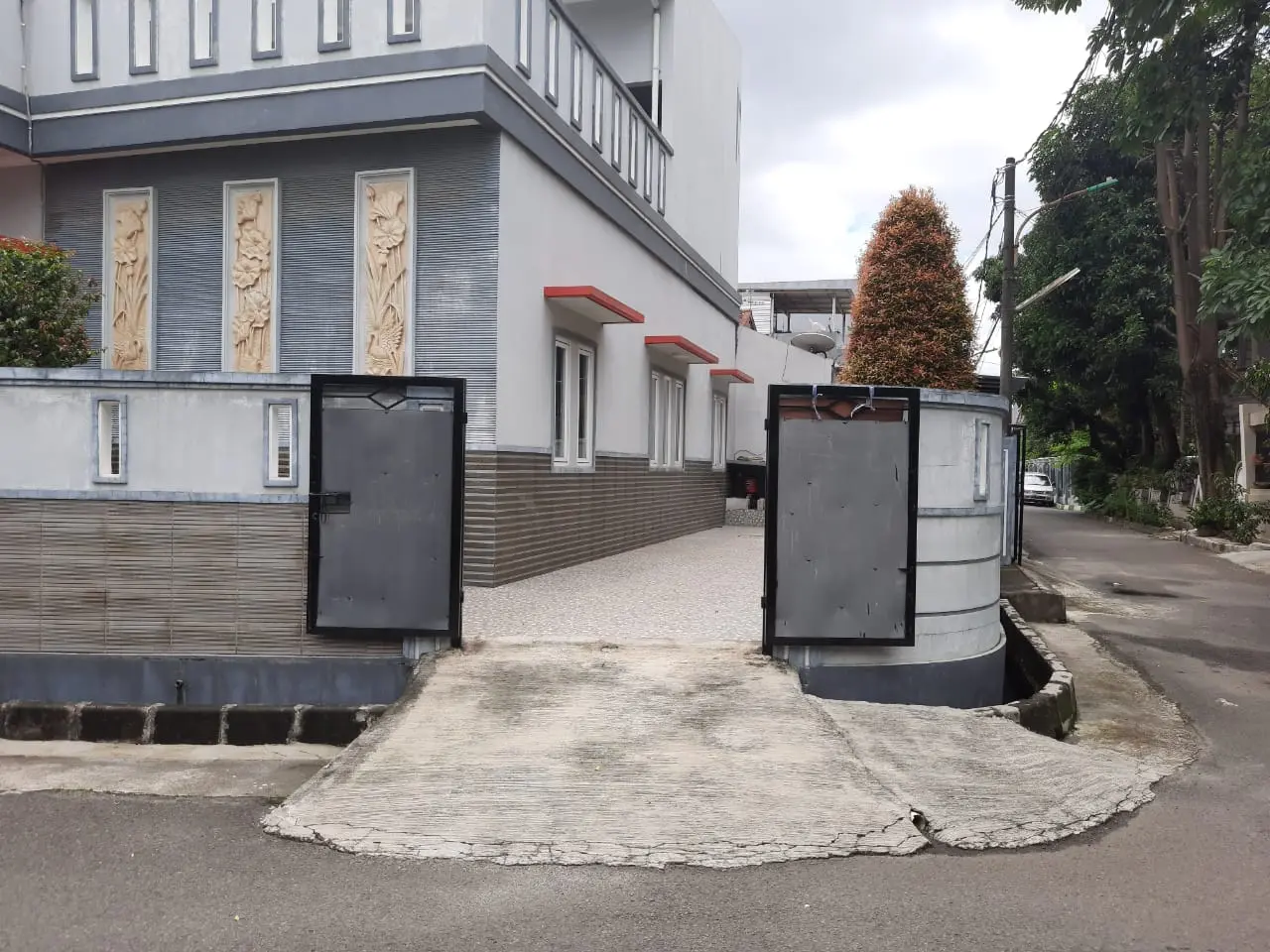 Foto Properti DiJual Rumah Hook Minimalis 2 Lantai Siap Huni Di Perumahan Kosambi Baru Jakarta Barat