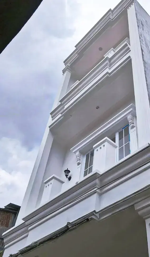 Foto Properti Dijual Murah Rumah Baru American Classic Siap Huni Jalan Sasak , Kebon Jeruk - Jakarta Barat