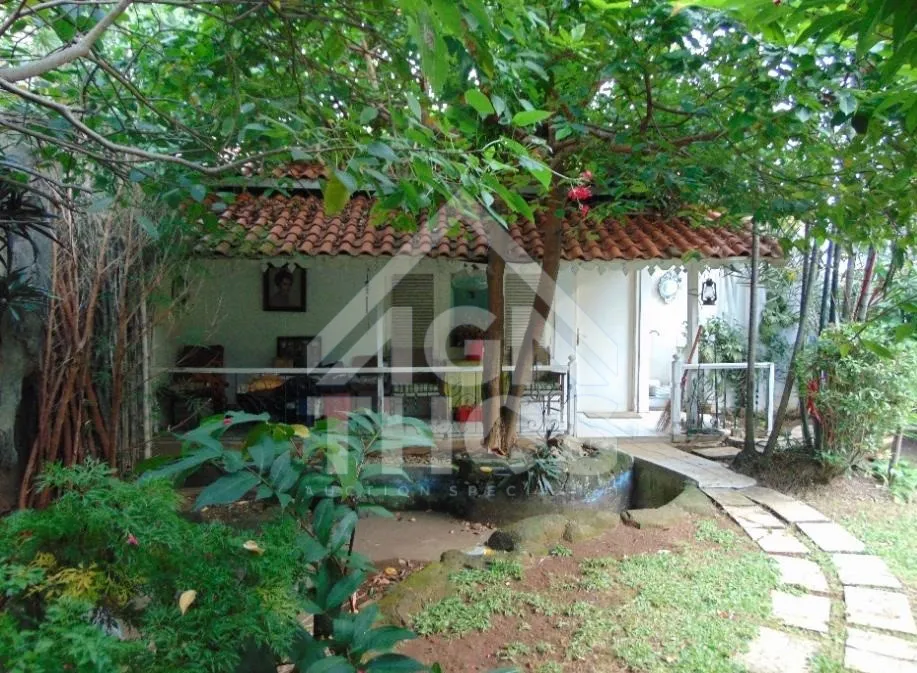 Dijual Rumah di Jl. H. Saili  Kemangisan