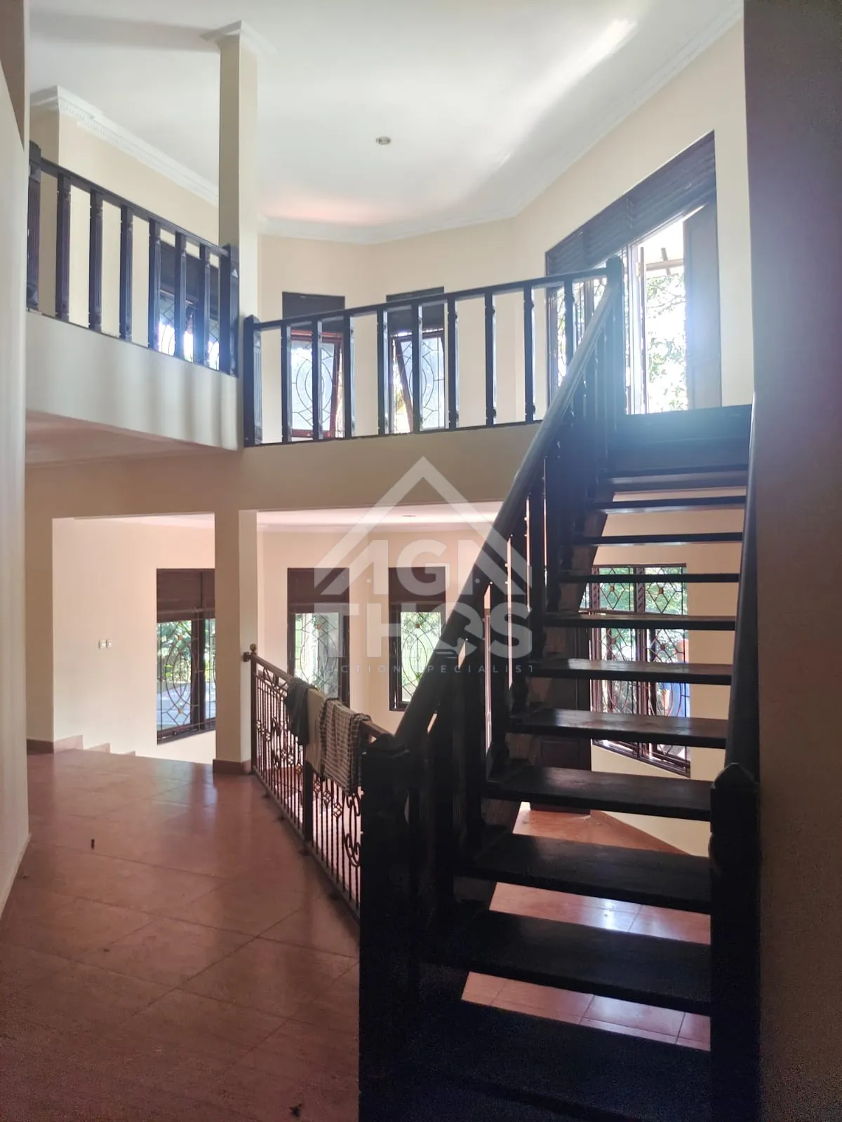 Foto Properti Dijual Rumah 2 Lantai di Perumahan Villa Pamalung, Setu, Kota Tangerang Selatan,