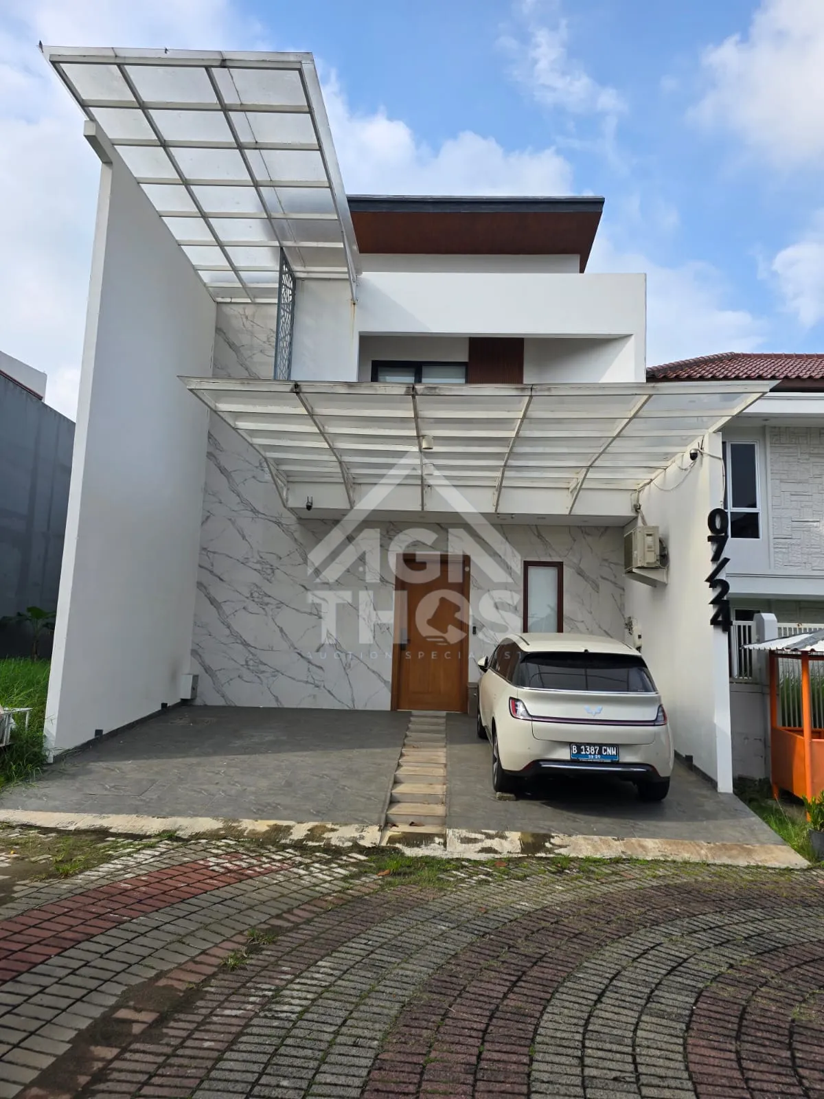 Foto Properti Dijual Rumah Modernland 2 Lantai Full Furnish Tangerang
