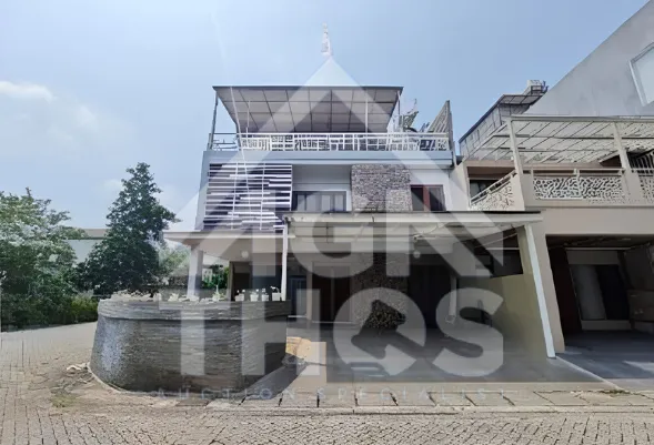 Foto Properti Rumah 3 Lantai di Komplek Perumahan Puri Mansion Kembangan Kota Jakarta Barat