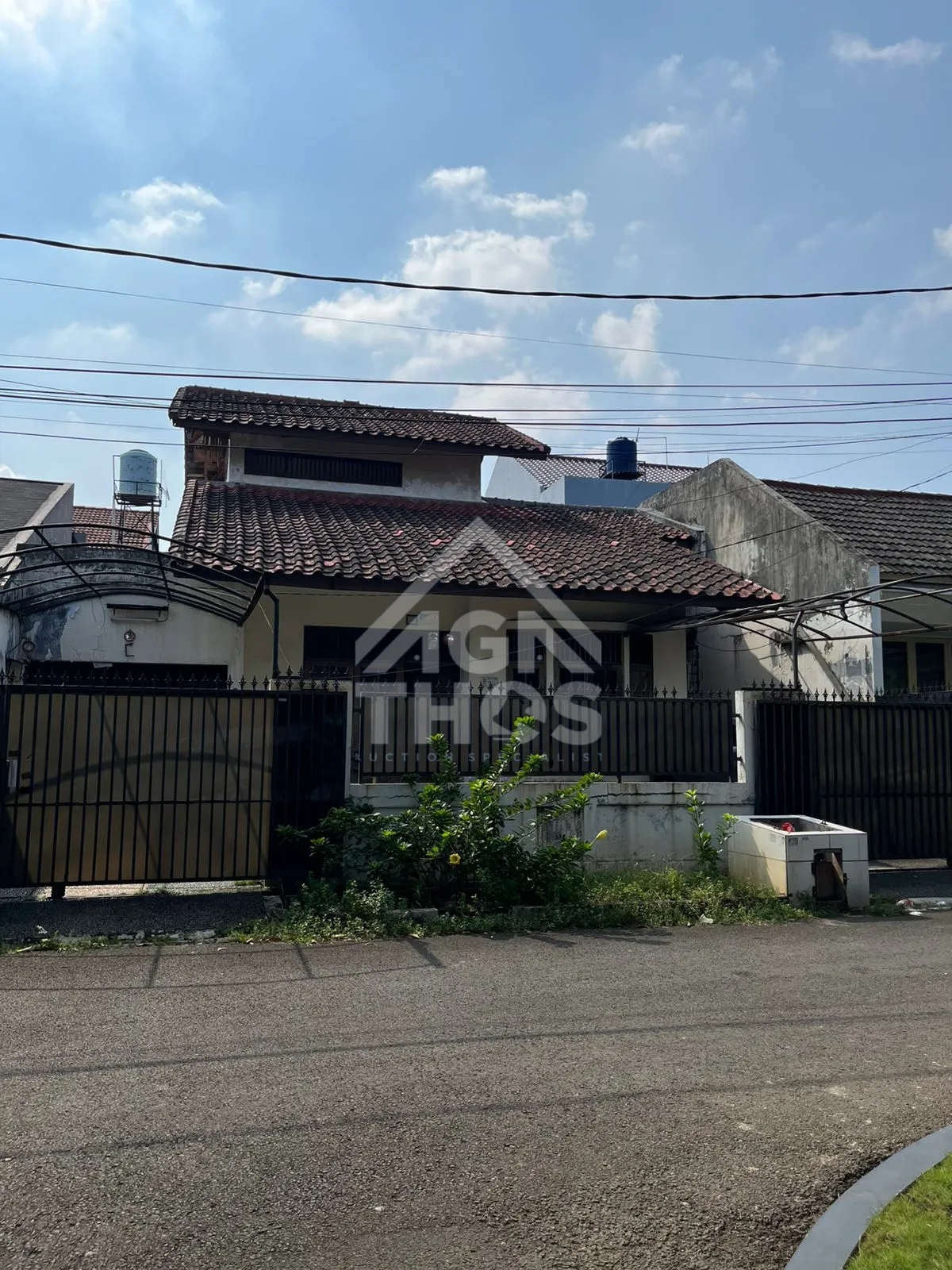 Foto Properti Dijual Rumah 2 Lt Di Perum Billy Mon
