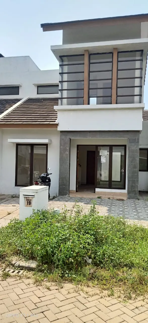 Di jual rumah 2 lantai komp jaya imperial sepatan tangerang