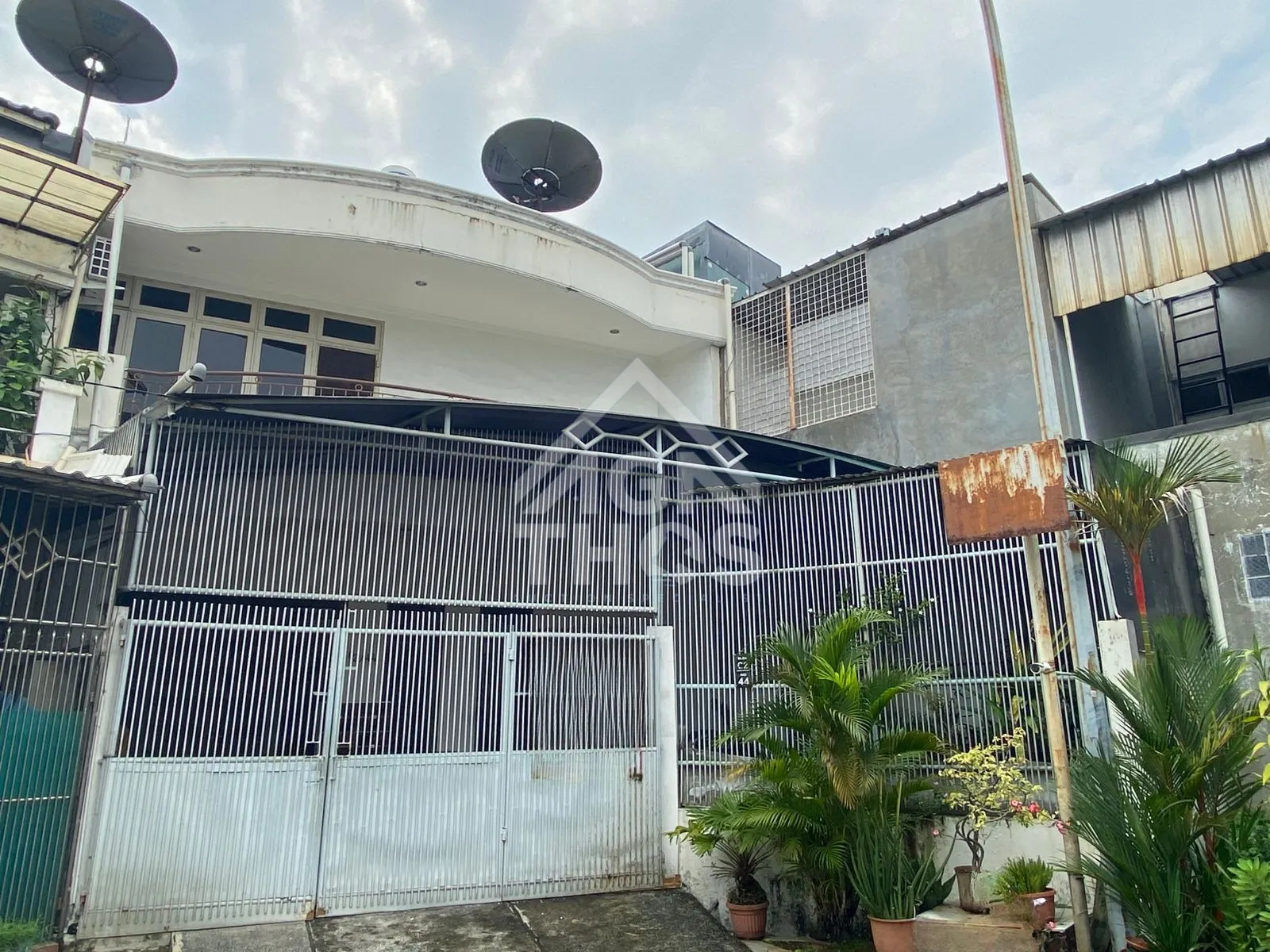 Foto Properti Dijual Rumah 2 lantai di Taman Grisenda, Kapuk Muara