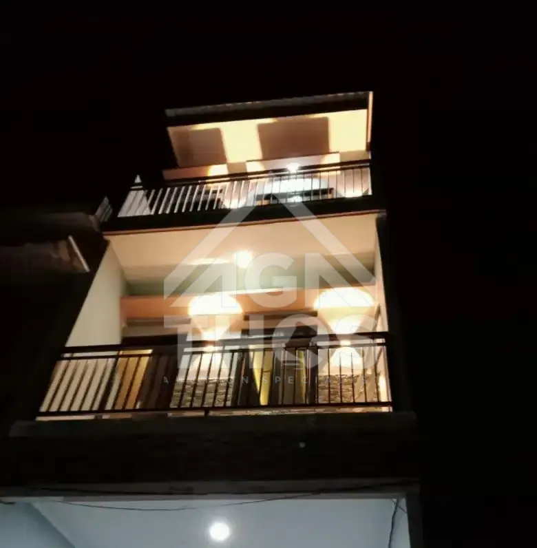 Foto Properti Di Jual Rumah Minimalis 3 Lantai Rapih Siap Huni di Duri Kosambi Jakarta Barat